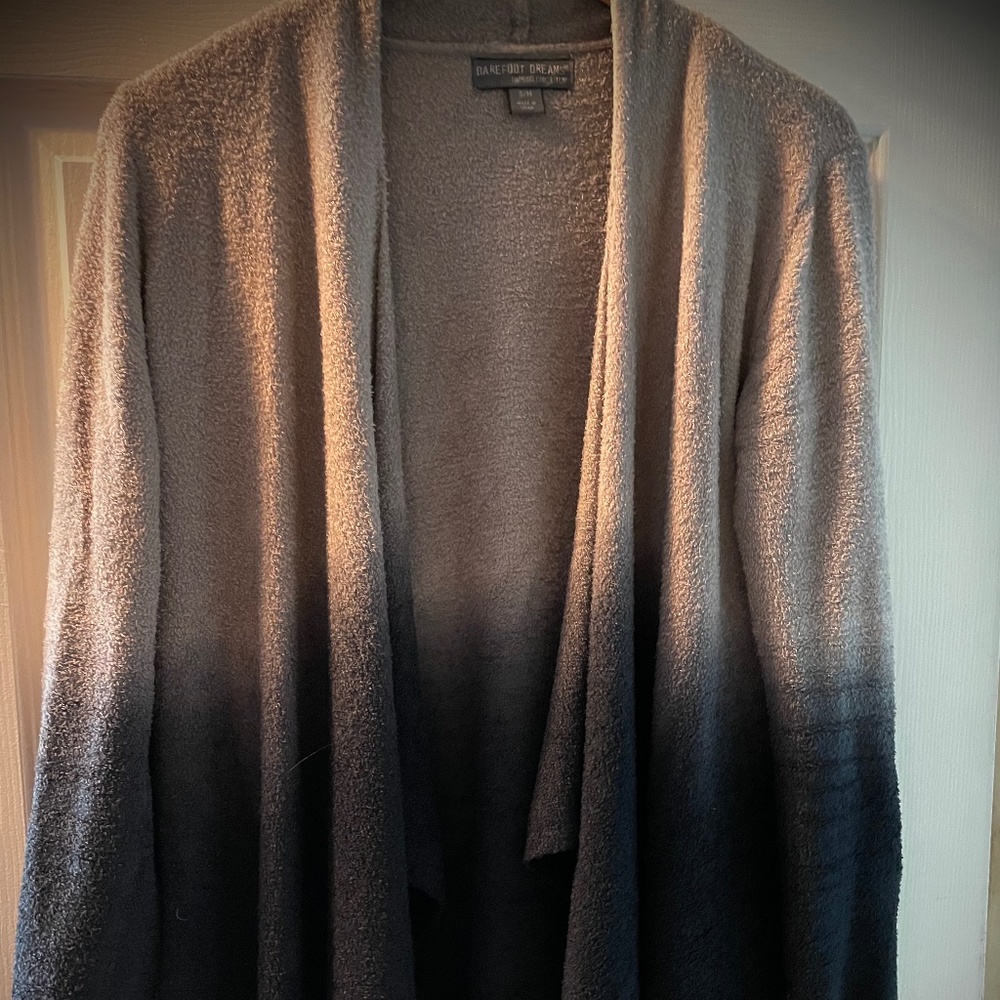 Barefoot Dreams Cozychic calypso wrap cardigan. Size small.